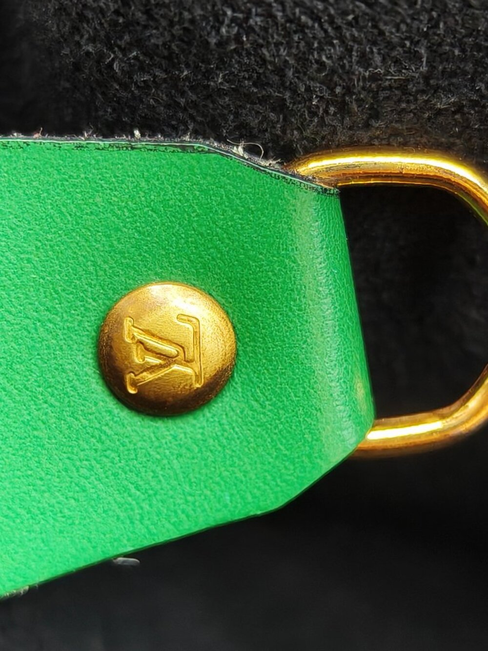 Louis Vuitton Green Epi Leather Noe Bucket Shoulder Bag LV Vintage - Picture 14 of 15